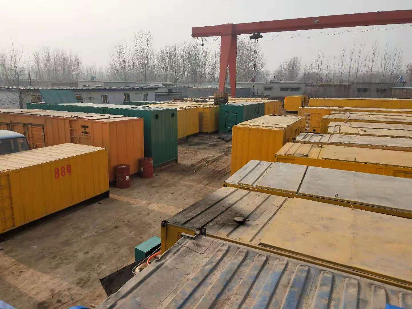德化租赁发电机-灰尘、风沙对柴油发电机组造成哪些不良影响？
